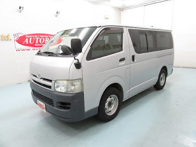 19576TAN8 2005 Toyota Hiace