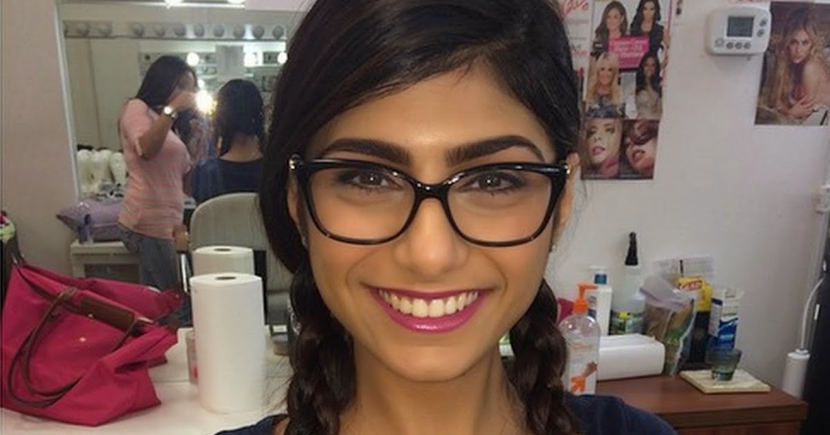 Mia Khalifa HD Photo Hot 1080p Wallpaper Free