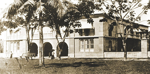 Provincial government building of Ambos Camarines at Nueva Caceres (now Naga City)