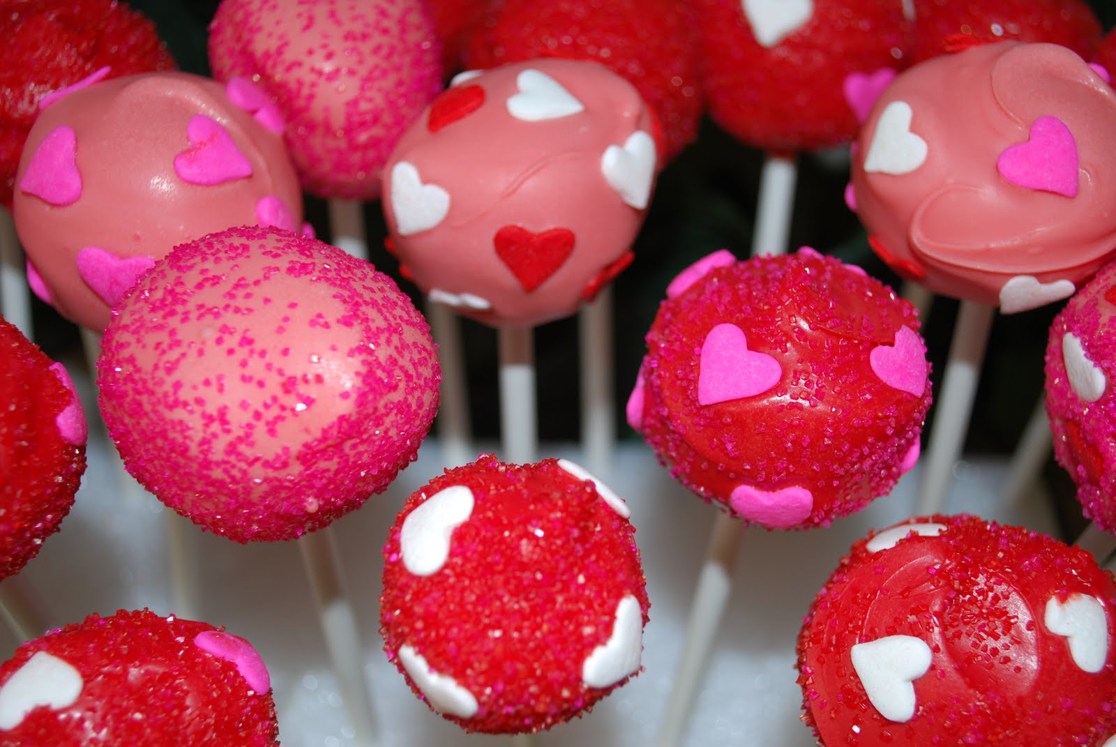 valentine cake pop ideas Who's ready for some Valentine Fun.stay tuned