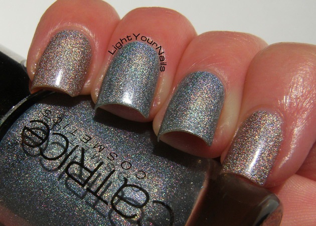 Catrice Haute Future Eletrix Blue and iROSEdescent