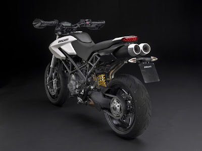 2010 Ducati Hypermotard 796 motorcycle gallery