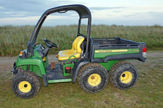 JOHN DEERE GATOR TRANSPORTER 6 X 4