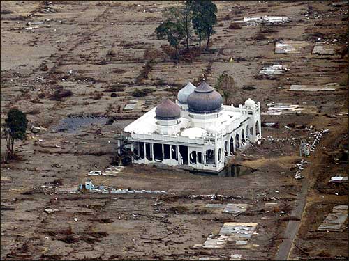 GAPURA ILMU: Di sebalik peristiwa tsunami 2004