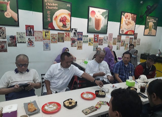 Haruna Soemitro Gelar Dialog Bersama Aktivis dan Media di Surabaya 