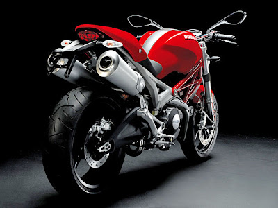 Ducati Monster 696