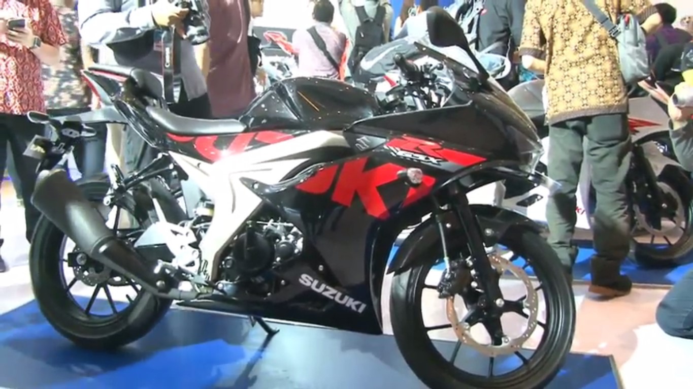 Koleksi 62 Modifikasi Motor Gsx R150 Warna Merah Terkeren Cermin