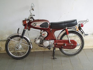 Old HONDA Motor Cycle