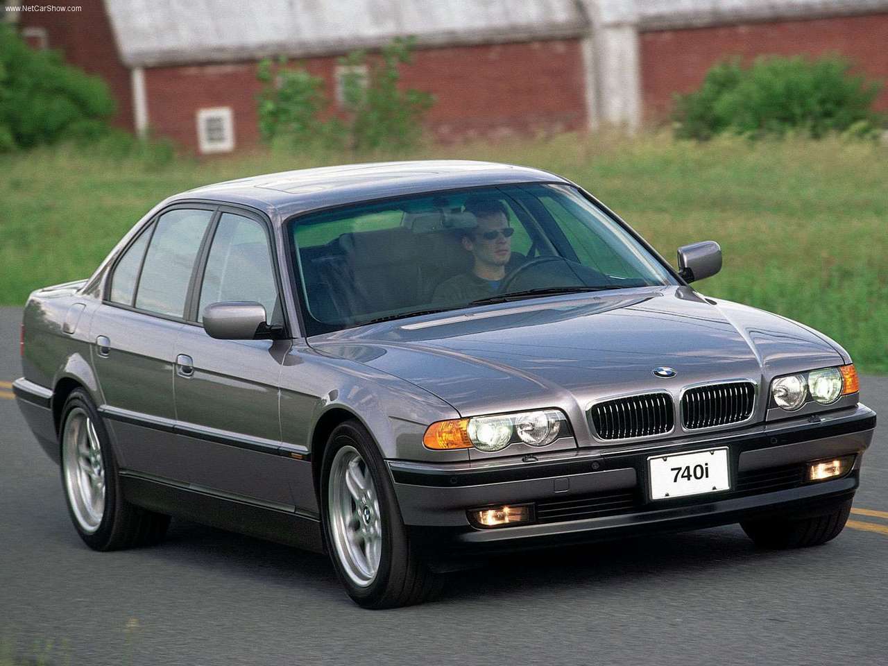 BMW - Auto twenty-first century: 2000 BMW 740i