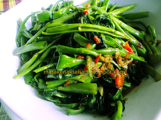 Resep Tumis Kangkung Saus Tiram Terasi Pedas