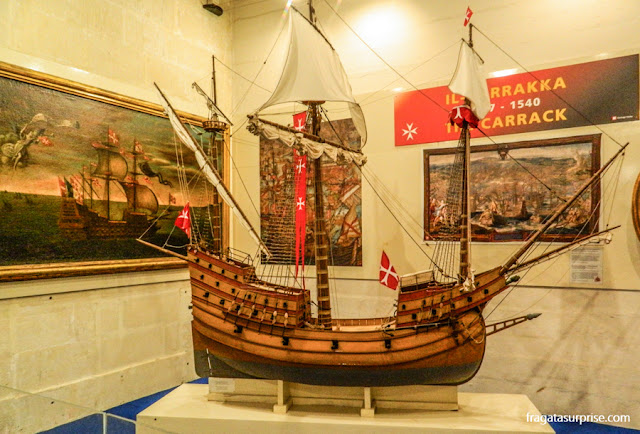 O modelo de uma carraca no  Museu Marítimo de Malta