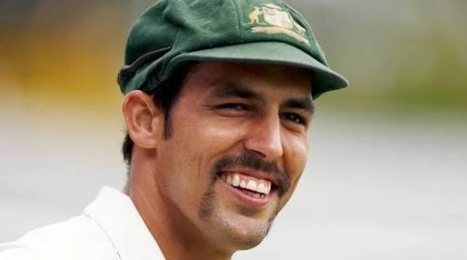 Australian Mitchell Johnson announces retirement from all forms of cricket