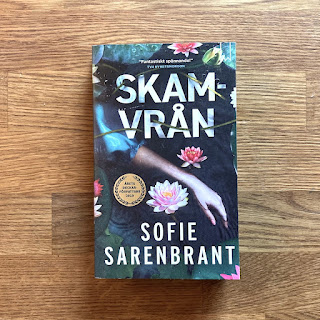 Omslaget till boken Skamvrån av Sofie Sarenbrant