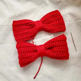Cinch the crochet bow