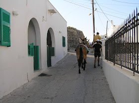 by E.V.Pita 2007 / Santorini (Greece) city walk in 2 hours