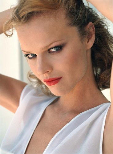 eva herzigova hairstyles. Eva Herzigova biography