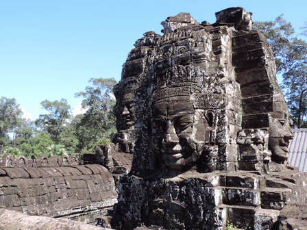 Angkor Thom - 3 faces