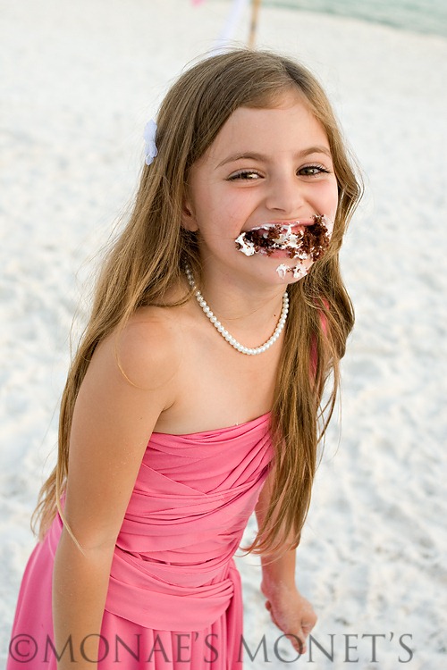 Tayleigh with smashed cake close up blog