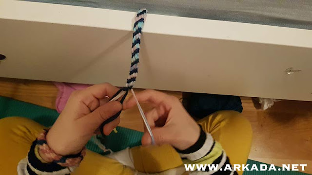 kako se dela zapestnice za otroke
