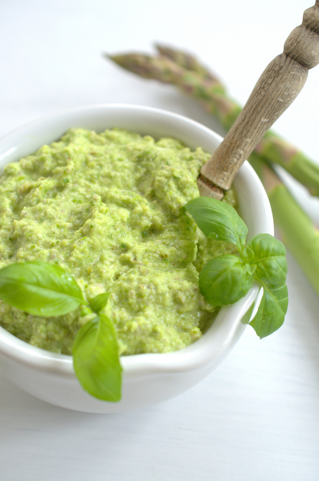 Das Mädel vom Land: Shades of Green: Grünes Spargelpesto