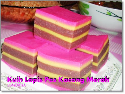 Dari Dapur MaDiHaA: Kuih Lapis Pes Kacang Merah