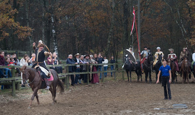 Hubertus 2018, hubertus w Starych Żukowicach, pogoń za lisem, pokazy rycerskie, pokaz łucznictwa konnego