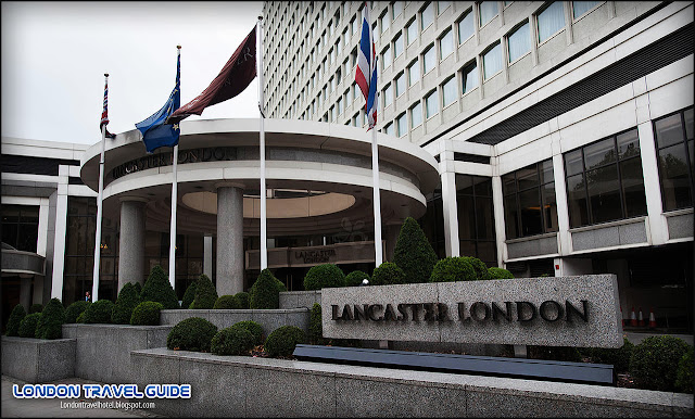 Entrance at the Lancaster London-2