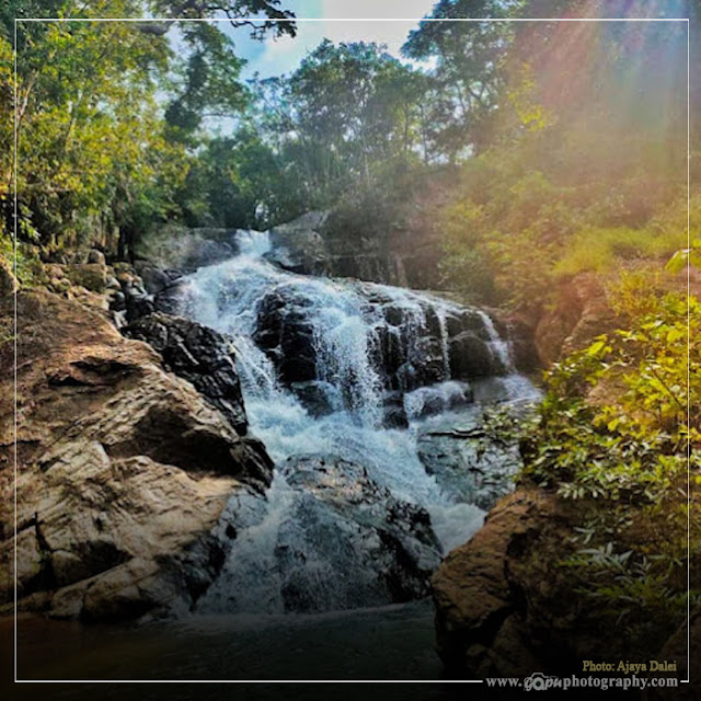 Beautiful view of Ratnaganda Waterfall