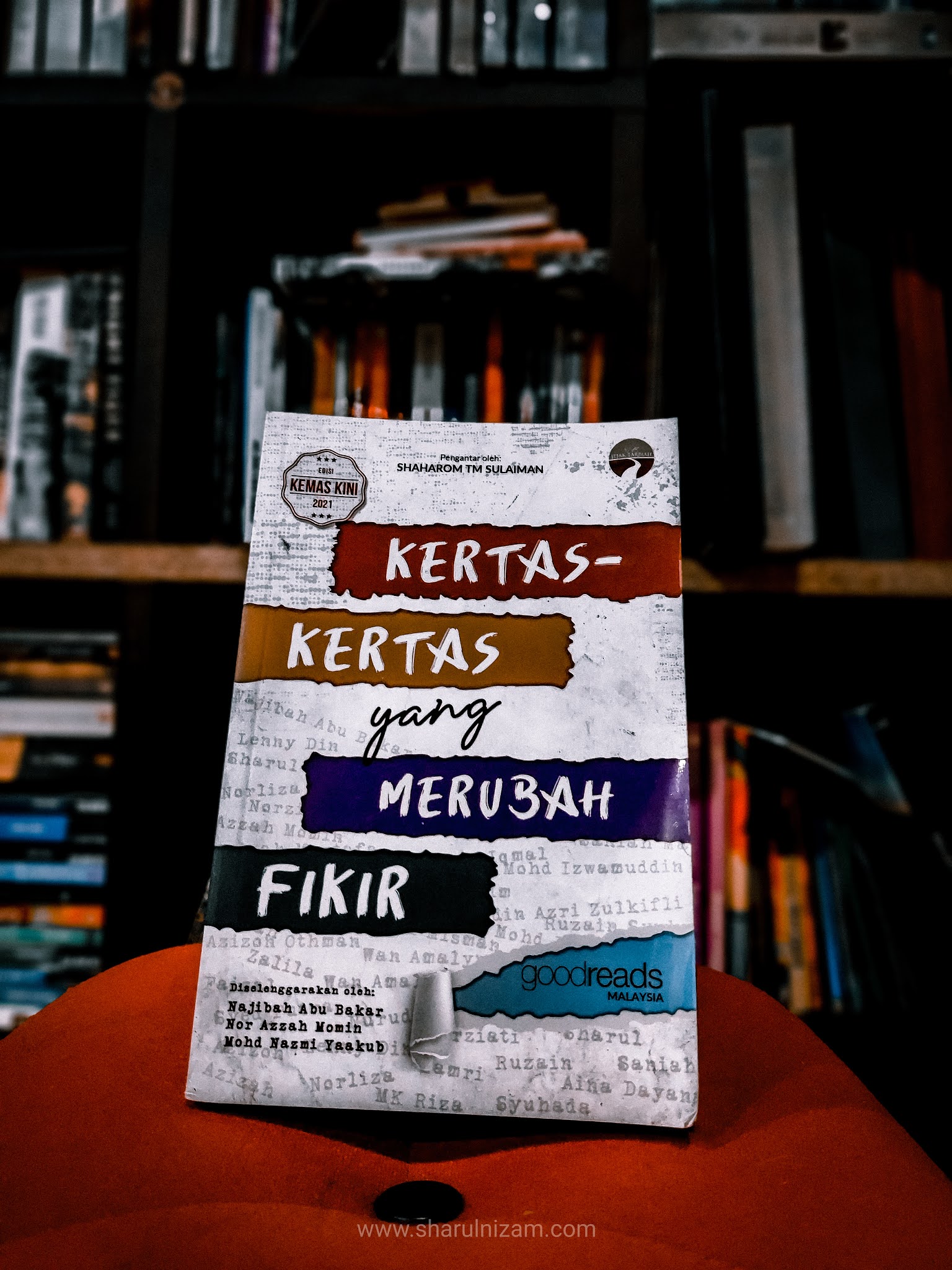 Ulasan Buku Kertas-kertas Yang Merubah Fikir (oleh Goodreads-Malaysia)