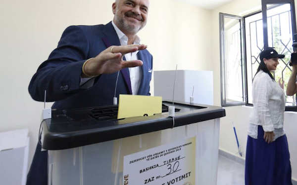 Αλβανία χαμός με την νοθεία: Περισσότεροι οι ψήφοι από τους ψηφίσαντες..! 
