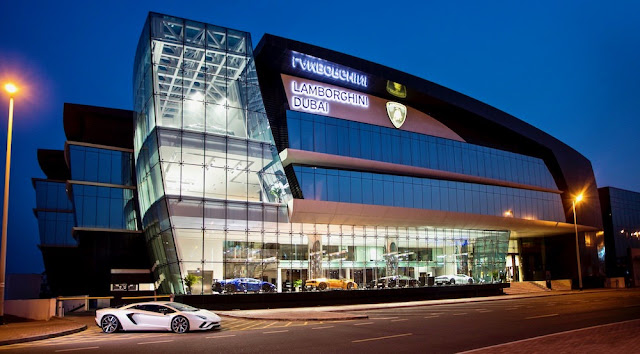 ランボルギーニが世界最大のショールーム「Lamborghini Dubai」をオープン！