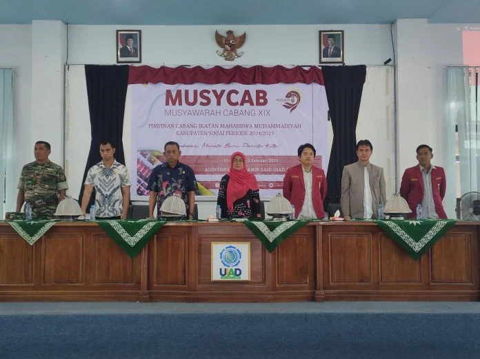 Staf Ahli Bupati Hadiri Musycab Ke-19 PC IMM Sinjai