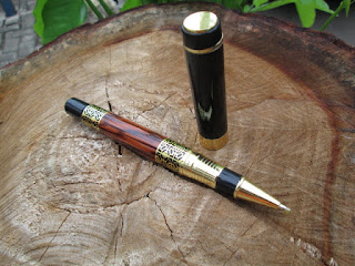 Pulpen Mewah Jinhao JH530 Golden Carving Mahogany Paint Metal Body