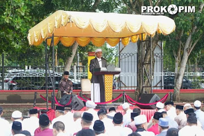 Pj Bupati Inhil Laksanakan Salat Idul Fitri di Lapangan Gajah Mada Tembilahan