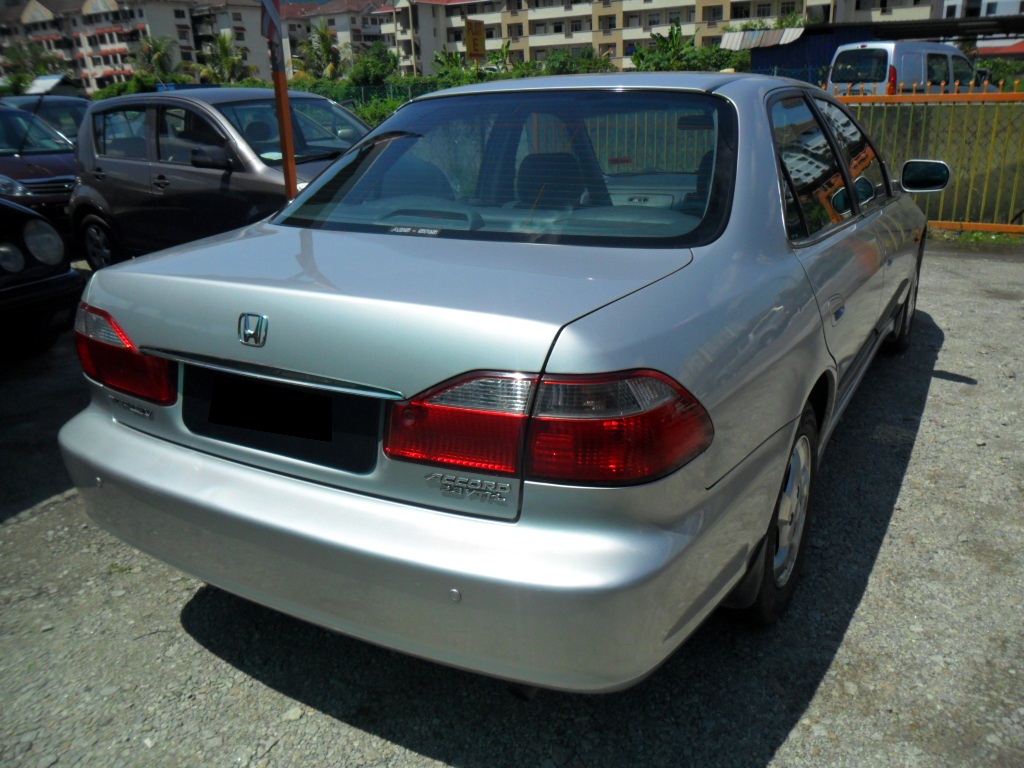 KERETA UNTUK DI JUAL: HONDA ACCORD 2.3L (A) VTI-L 2003