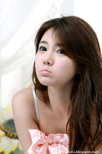 Han-Ga-Eun-Peach-Nightie-12-very cute asian girl-girlcute4u.blogspot.com