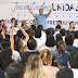  Renán Barrera haciendo equipo con la juventud de Yucatán