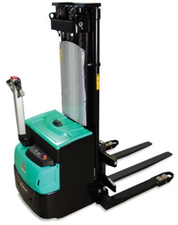 Xe nâng Straddle Stacker