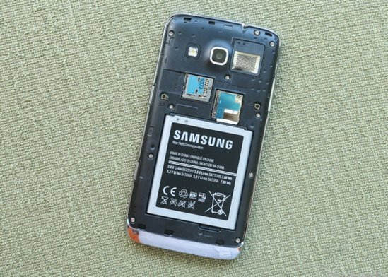 Samsung Ativ S Neo back panel removed