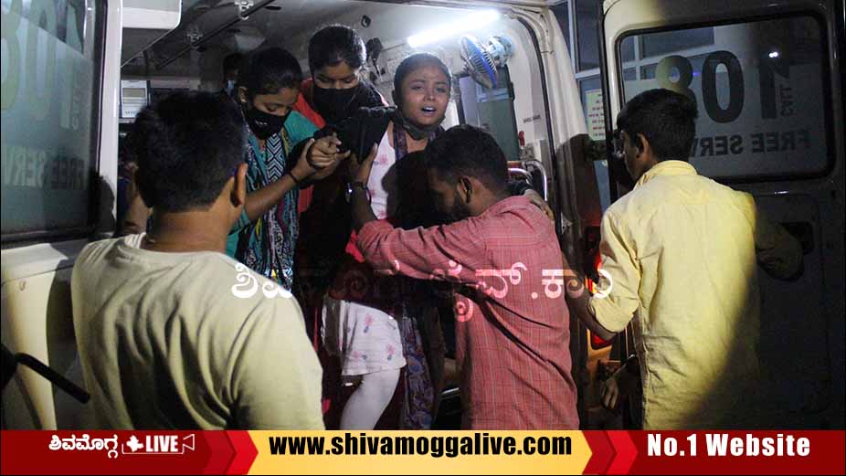 Morarji-residential-school-students-admitted-to-hospital