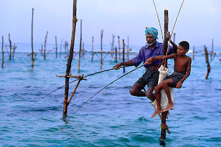 Mancing sangat disukai oleh banyak orang Nah ! Ternyata Teknik Mancing Dari Sri Langka Sangat Unik Sekali