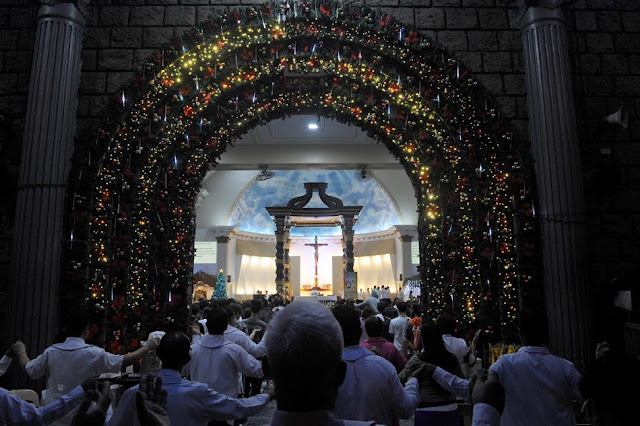 Catholic Participates In The Simbang Gabi