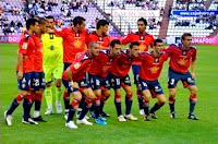 Club ATLÉTICO OSASUNA DE PAMPLONA - Pamplona, España - Temporada 2009-10 - REAL VALLADOLID 1 (Josetxo (p.p.)), OSASUNA DE PAMPLONA 2 (Pandiani y Galán) - 23/09/2009 - Liga de 1ª División, jornada 4 - Valladolid, nuevo estadio José Zorrilla - Alineación: Ricardo; Oier, Miguel Flaño, Josetxo, Monreal; Juanfran (Masoud, 86'), Rúper, Nekounam (Puñal, 70'), Camuñas; Pandiani y Aranda (Galán, 70') - El Osasuna se clasificó 12º en la Liga, con José Antonio Camacho de entrenador