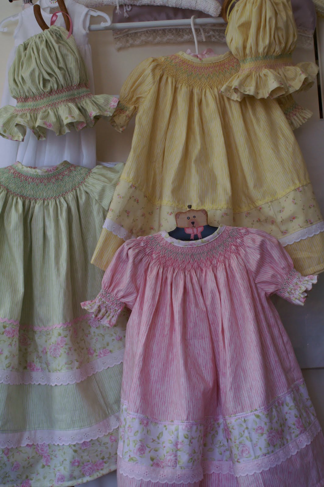 Reborn dolls and custom made smocked clothes by Judith: Colour Co 