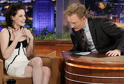 Kristen Stewart Looks Absolutely Hot on Conan O’Brien Show, Kristen Stewart Looks Absolutely Hot on Conan O’Brien Show pics, Kristen Stewart Looks Absolutely Hot on Conan O’Brien Show sexy pics, Kristen Stewart Looks Absolutely Hot on Conan O’Brien Show sexy pictures, Kristen Stewart Looks Absolutely Hot and sexy pictures