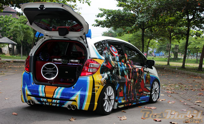 Macam-Macam Sticker Mobil  Home Stiker