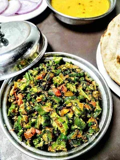 Fried bhindi as a vegan food serving