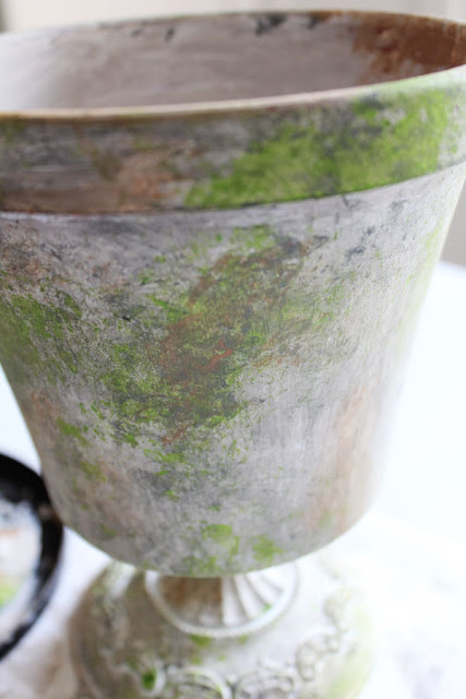 A Simple Flowerpot Makeover Project from Itsy Bits And Pieces Blog