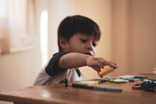  Permainan Dalam Kelas Untuk Mengasah Kemampuan Anak Mengenal Huruf 5 Permainan Dalam Kelas Untuk Mengasah Kemampuan Anak Mengenal Huruf