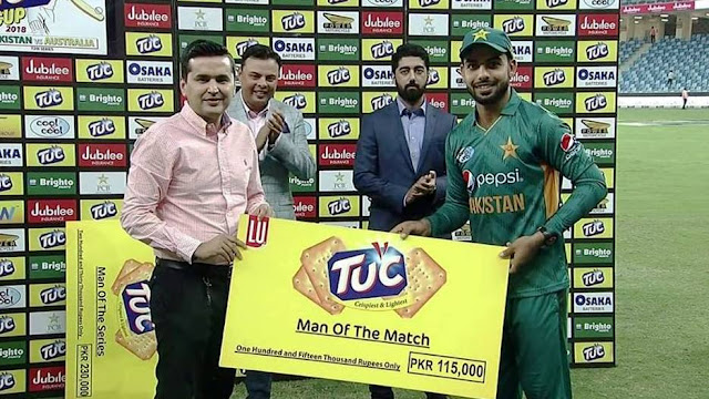 shadab khan player of the match